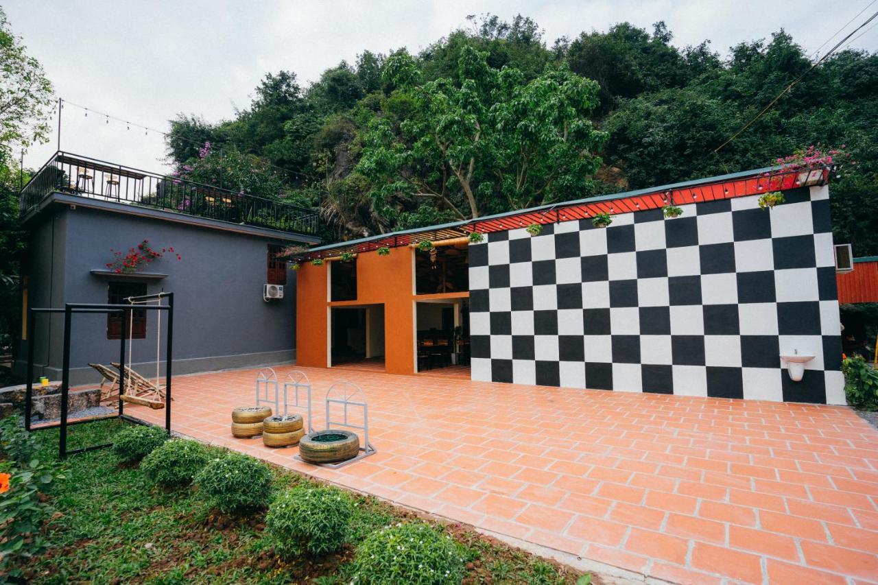 Trang An Freedom Hood Hostel นิญบิ่ญ ภายนอก รูปภาพ