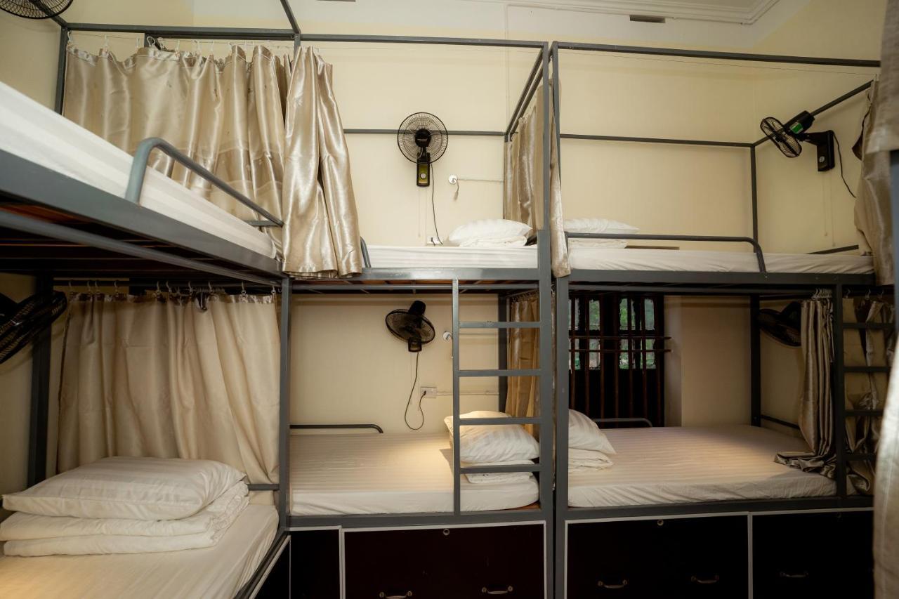 Trang An Freedom Hood Hostel นิญบิ่ญ ภายนอก รูปภาพ