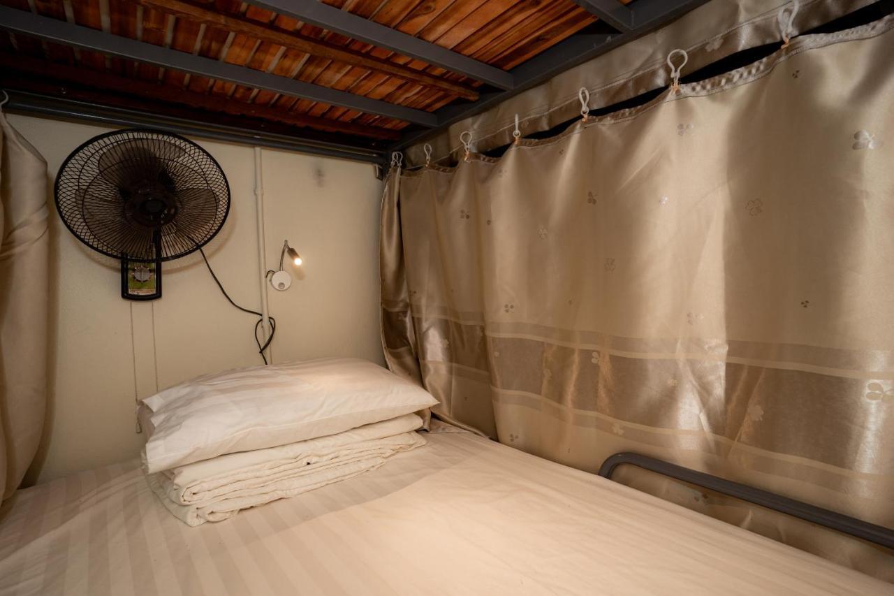 Trang An Freedom Hood Hostel นิญบิ่ญ ภายนอก รูปภาพ