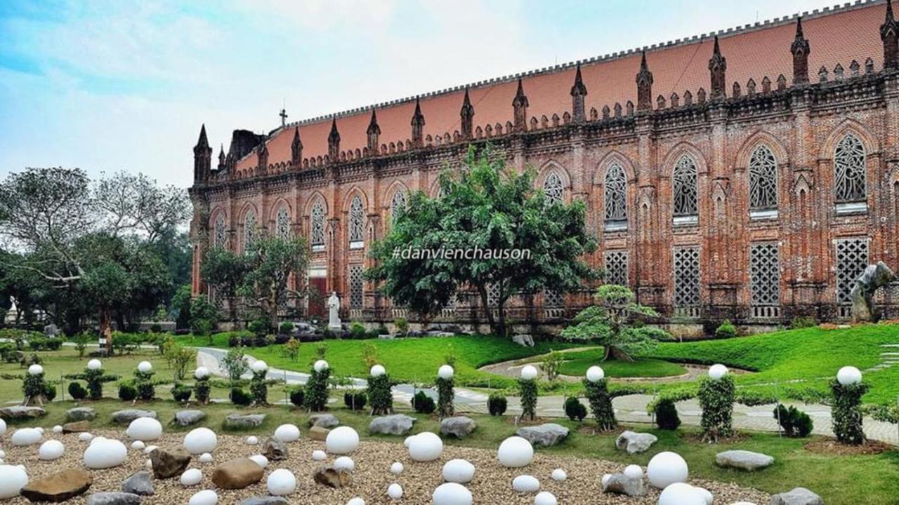 Trang An Freedom Hood Hostel นิญบิ่ญ ภายนอก รูปภาพ