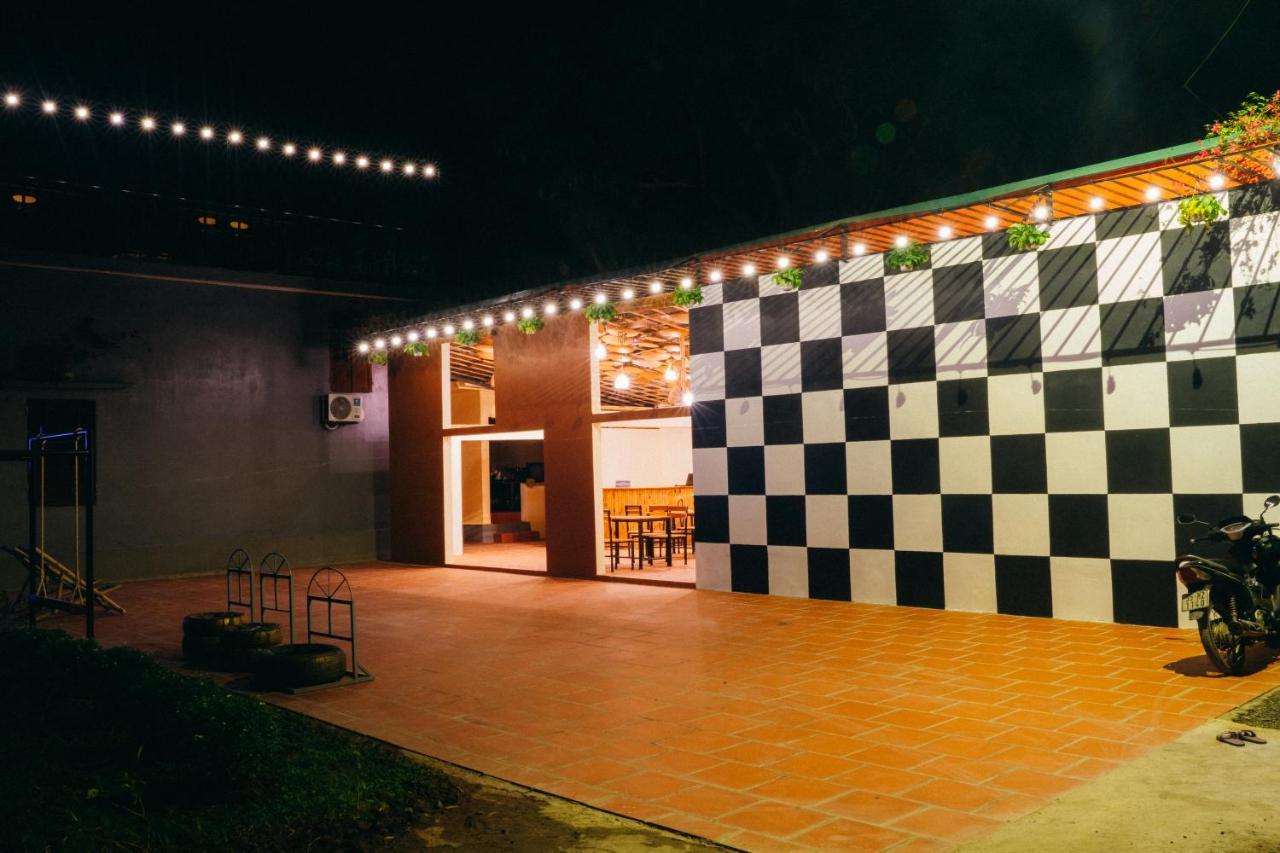 Trang An Freedom Hood Hostel นิญบิ่ญ ภายนอก รูปภาพ