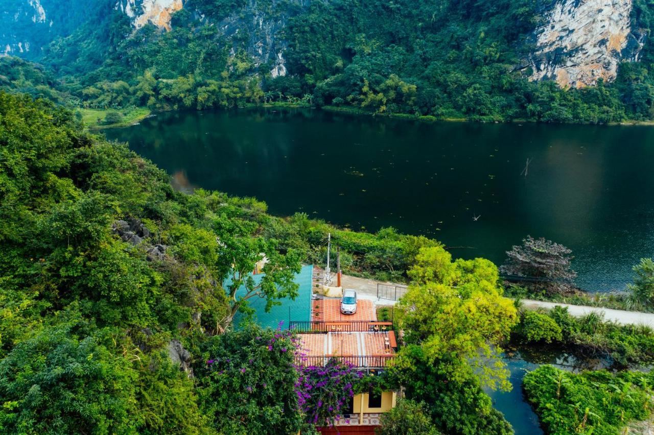 Trang An Freedom Hood Hostel นิญบิ่ญ ภายนอก รูปภาพ