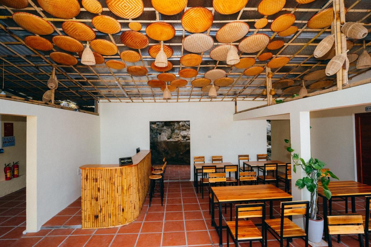 Trang An Freedom Hood Hostel นิญบิ่ญ ภายนอก รูปภาพ